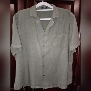 Coofandy L green shirt